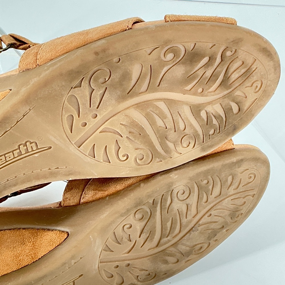 Earth Size 11 Biscuit Tan Suede Wedge Sandals Womens Ruched Ankle Strap Curvet - Picture 12 of 13